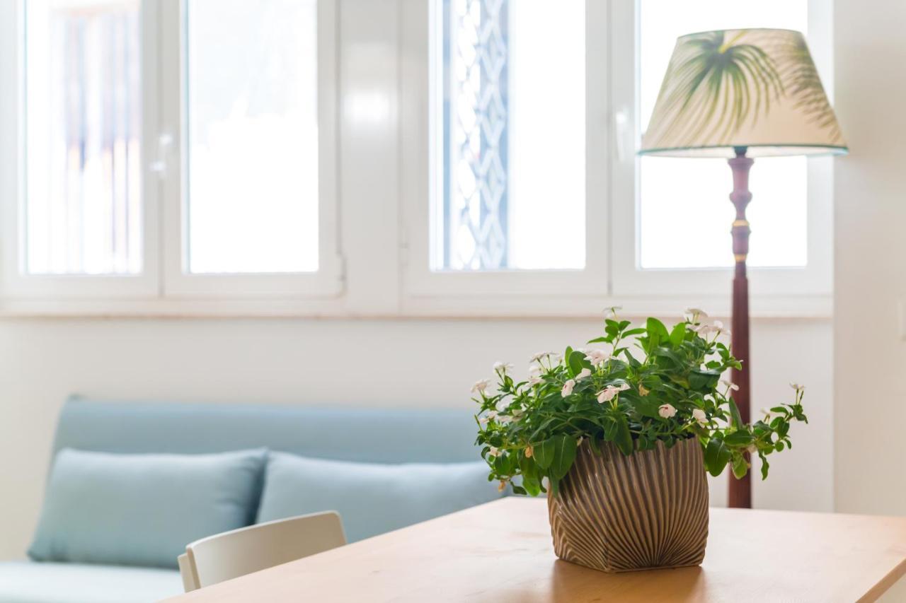 Naiva 2 Apartment เนเปิลส์ ภายนอก รูปภาพ