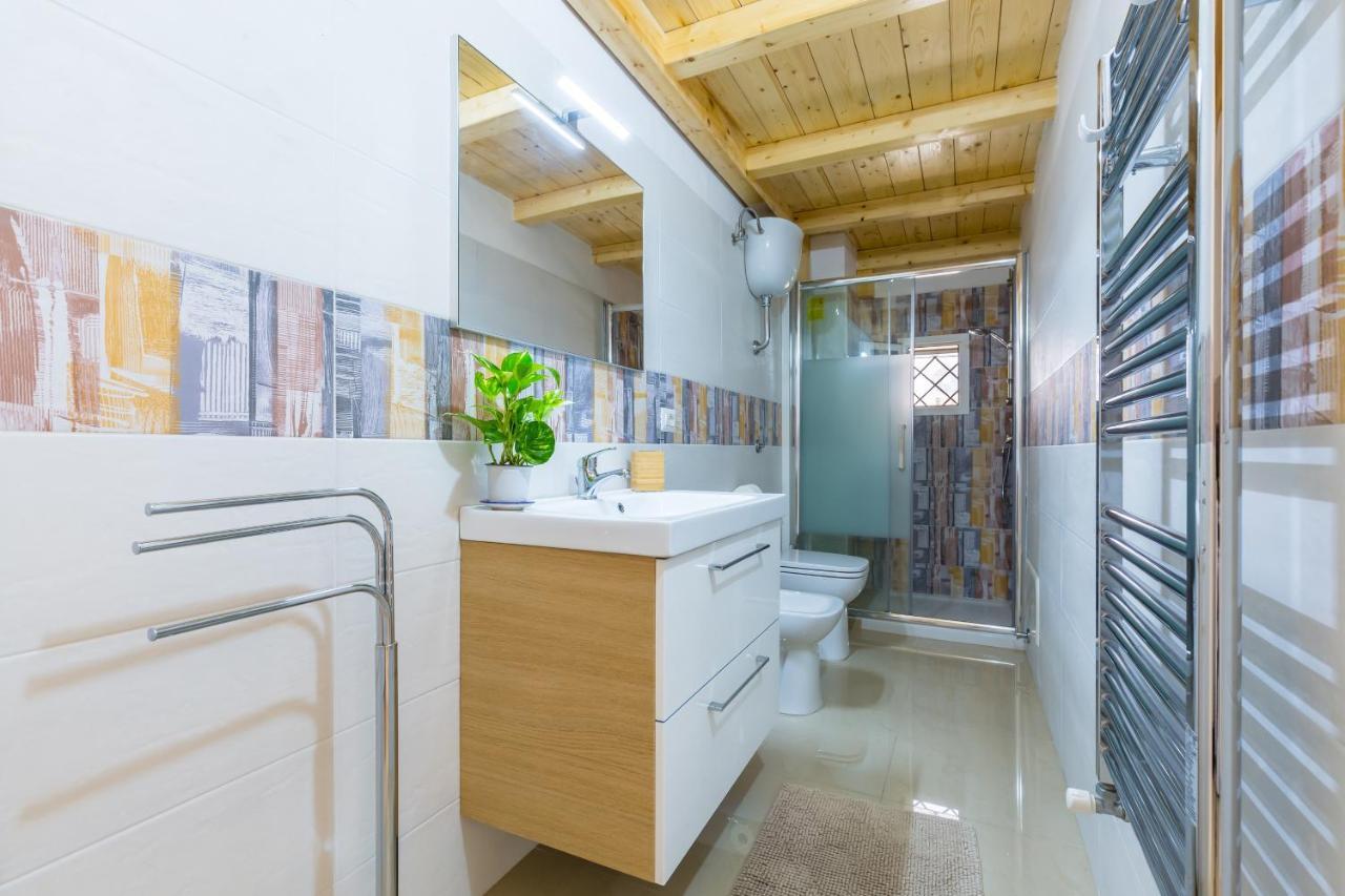 Naiva 2 Apartment เนเปิลส์ ภายนอก รูปภาพ
